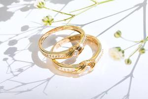 Ý nghĩa của nhẫn cưới và cách đeo nhẫn cưới đúng